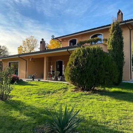 Bed & Breakfast Le Piagge Scurcola Marsicana Buitenkant foto