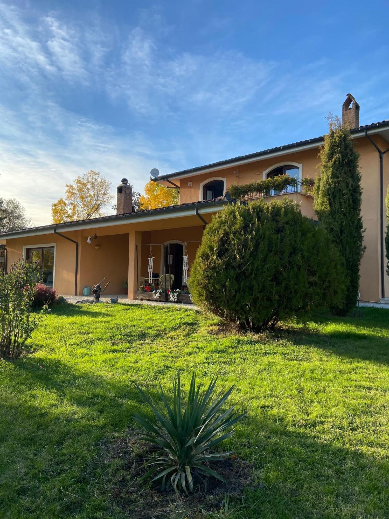 Bed & Breakfast Le Piagge Scurcola Marsicana Buitenkant foto