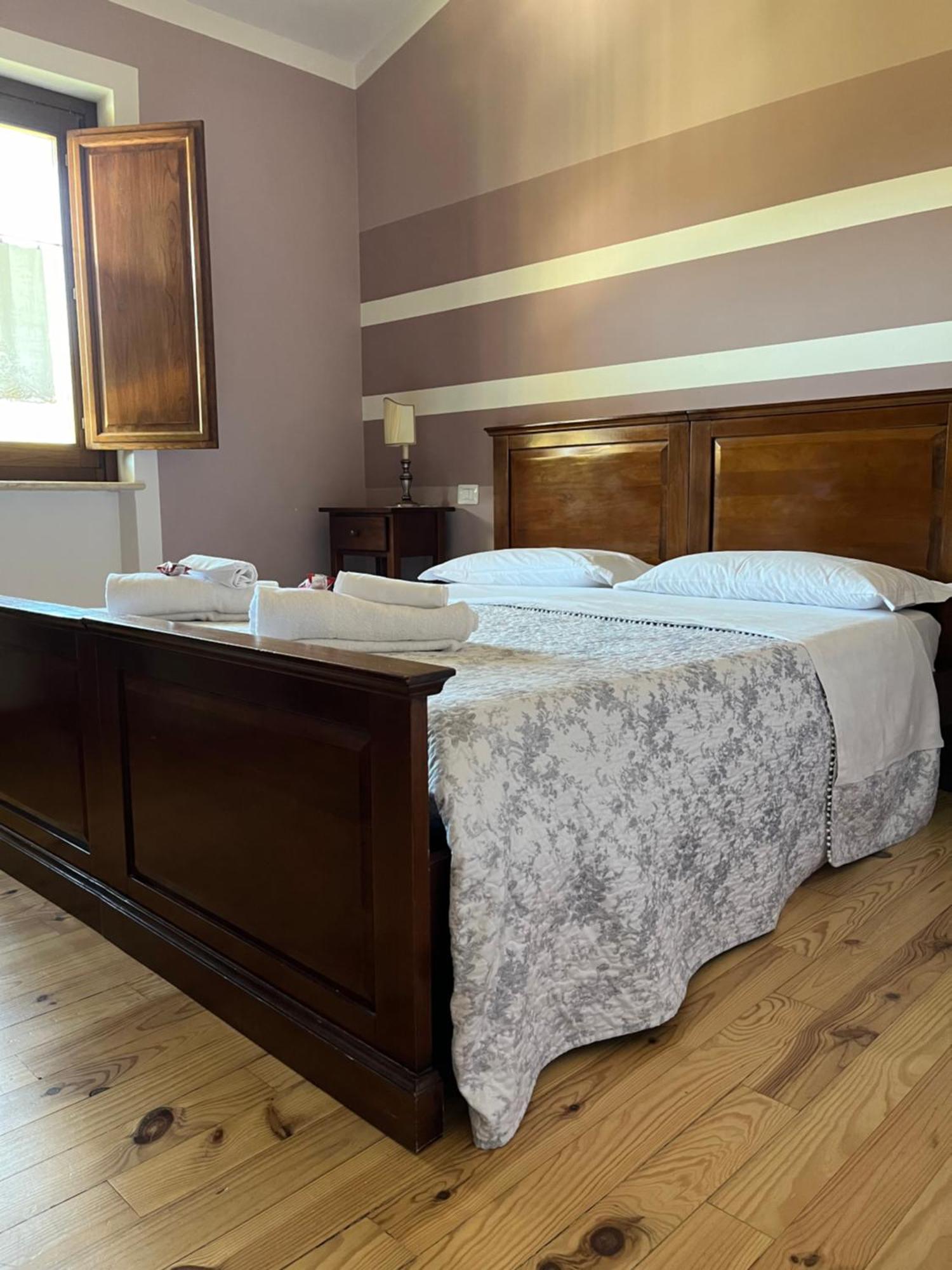 Bed & Breakfast Le Piagge Scurcola Marsicana Buitenkant foto