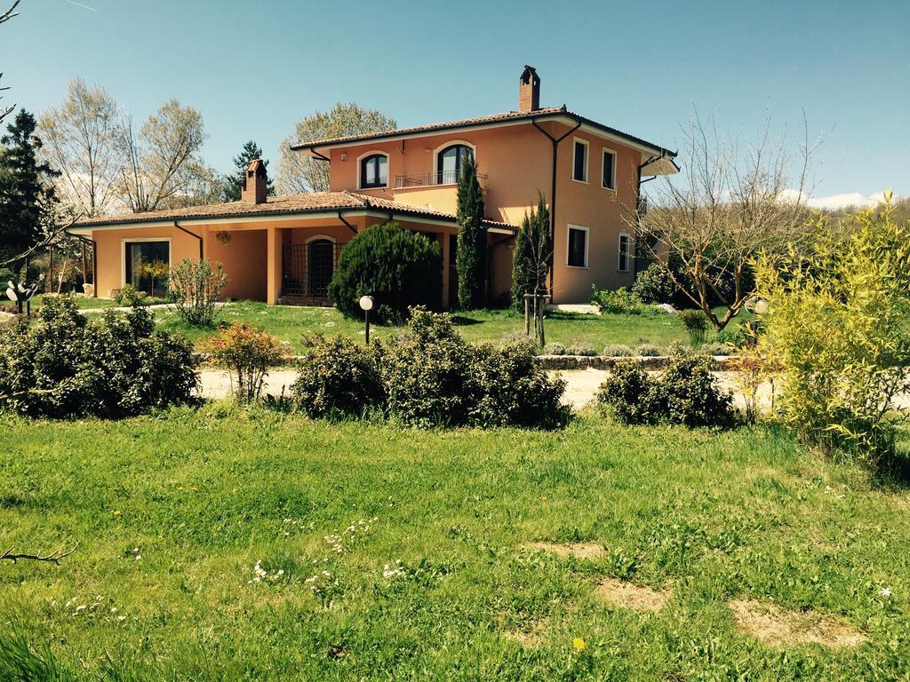 Bed & Breakfast Le Piagge Scurcola Marsicana Buitenkant foto